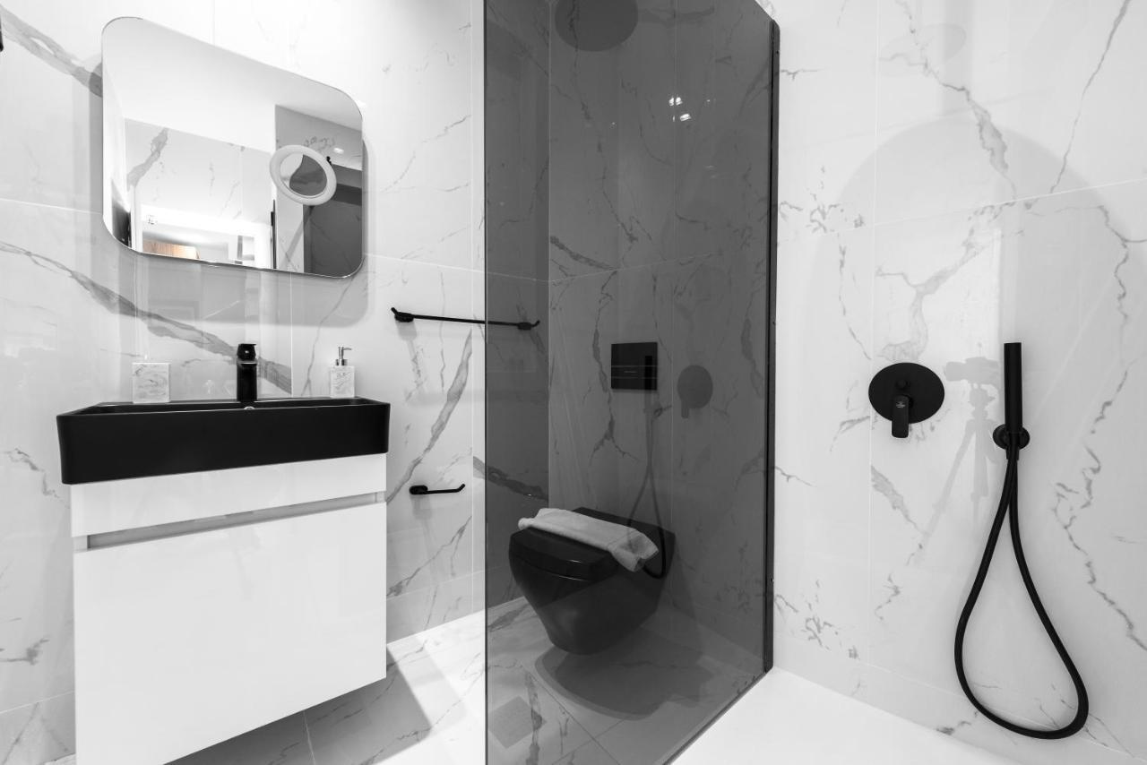 Penthouse Level 8, Nilie Hospitality Mgmt Apartment เทสซาโลนิกิ ภายนอก รูปภาพ